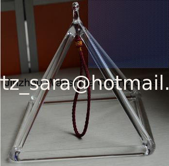 Quartz pyramid for sound therapy
