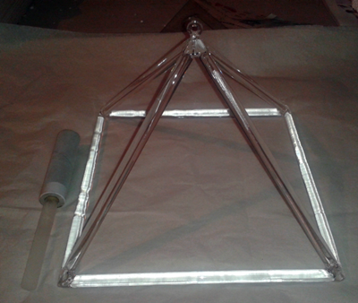 Crystal Singing Pyramid Using for Meditation and Healing with carrying case MQ 1