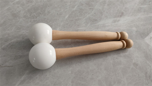 Singing bowl striker tool for quartz singing bowls