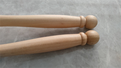 Singing bowl striker tool for quartz singing bowls
